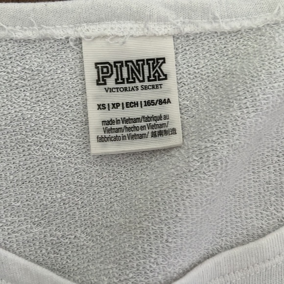 White crewneck from PINK Victoria’s Secret - Picture 3 of 3